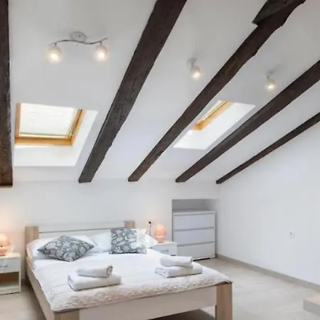 Lejlighed Central Apartments Pula