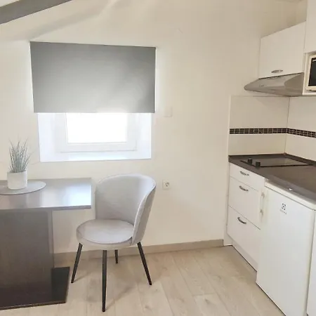 Daire Central Apartments Pula