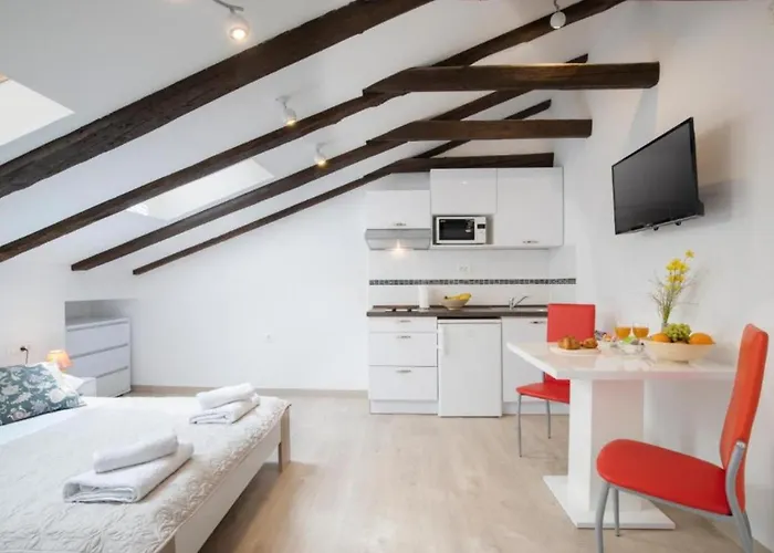 Central Apartments * Pula